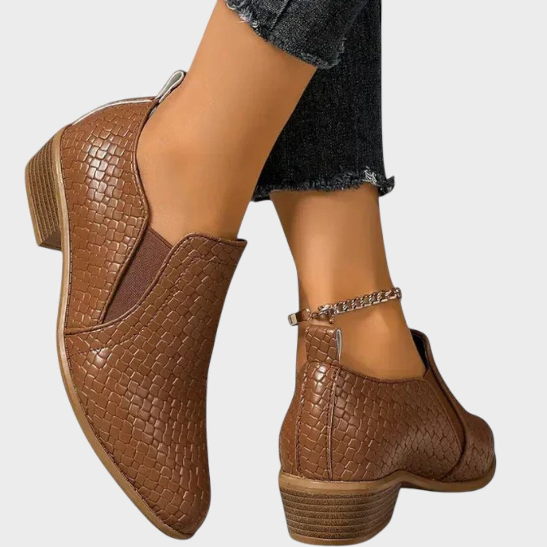 Zavira | Zapatos de Charol con Tacón Medio - Ana ruiz 