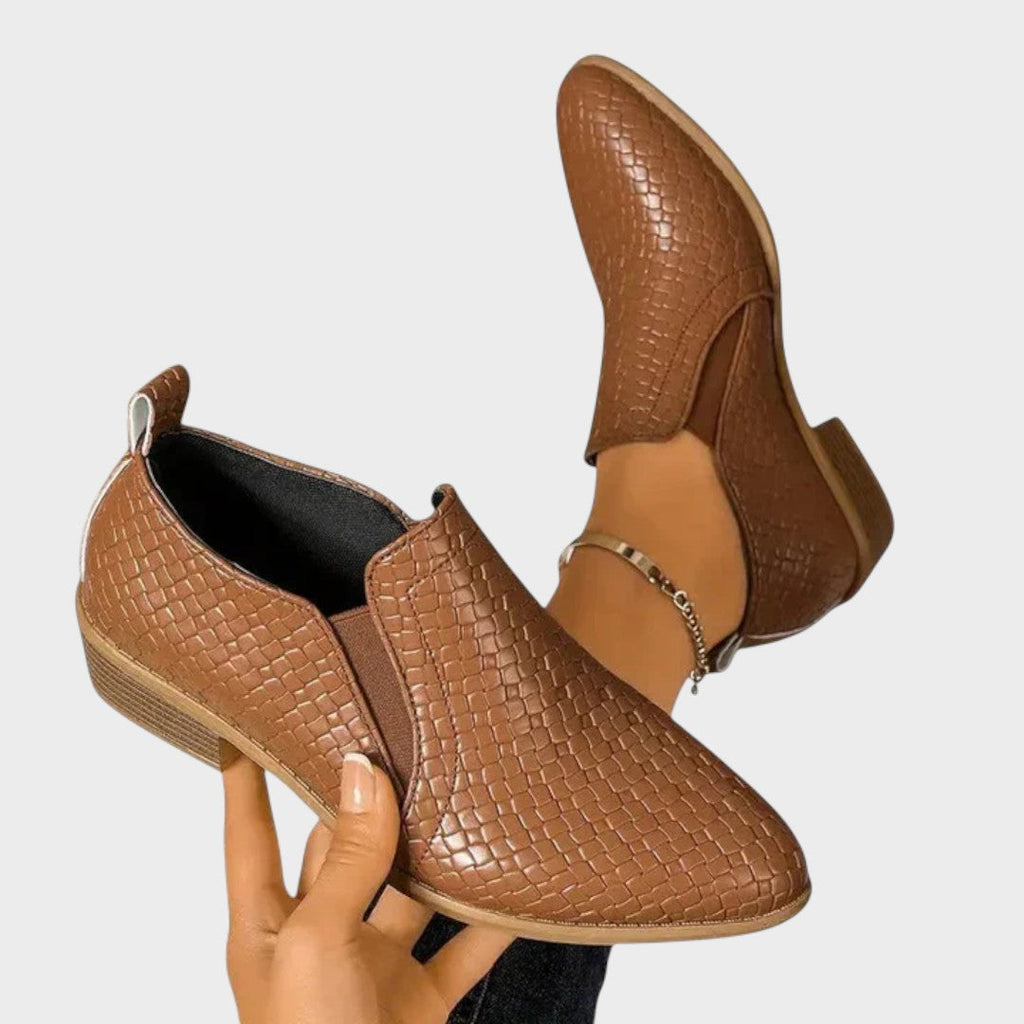 Zavira | Zapatos de Charol con Tacón Medio - Ana ruiz 