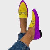 Púrpura y Amarillo