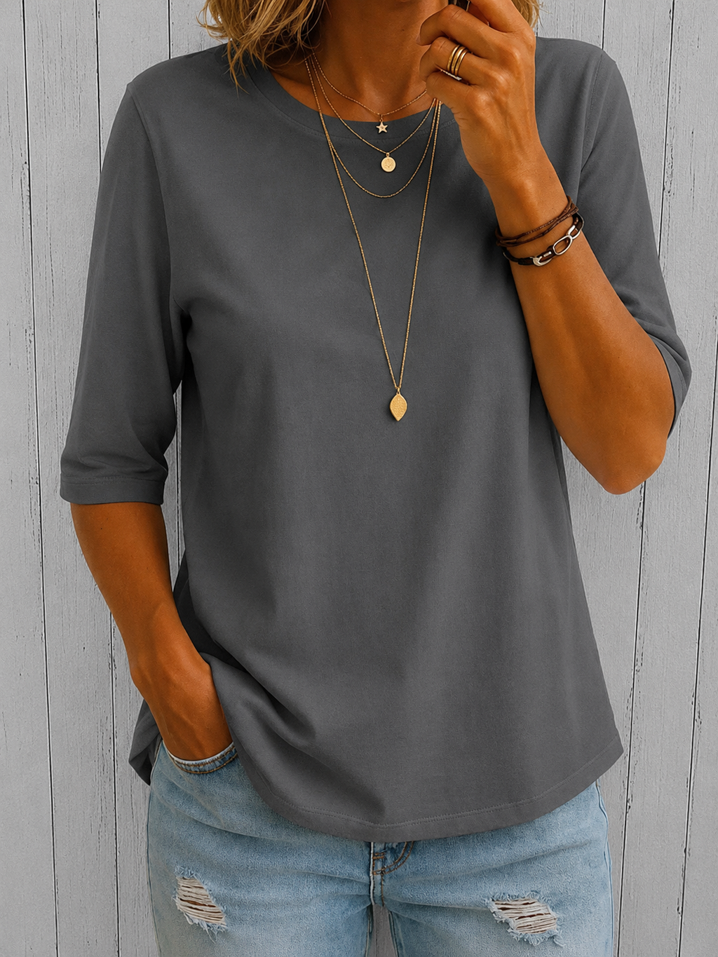 Lina | Camiseta Minimalista Premium que Disimula Brazos