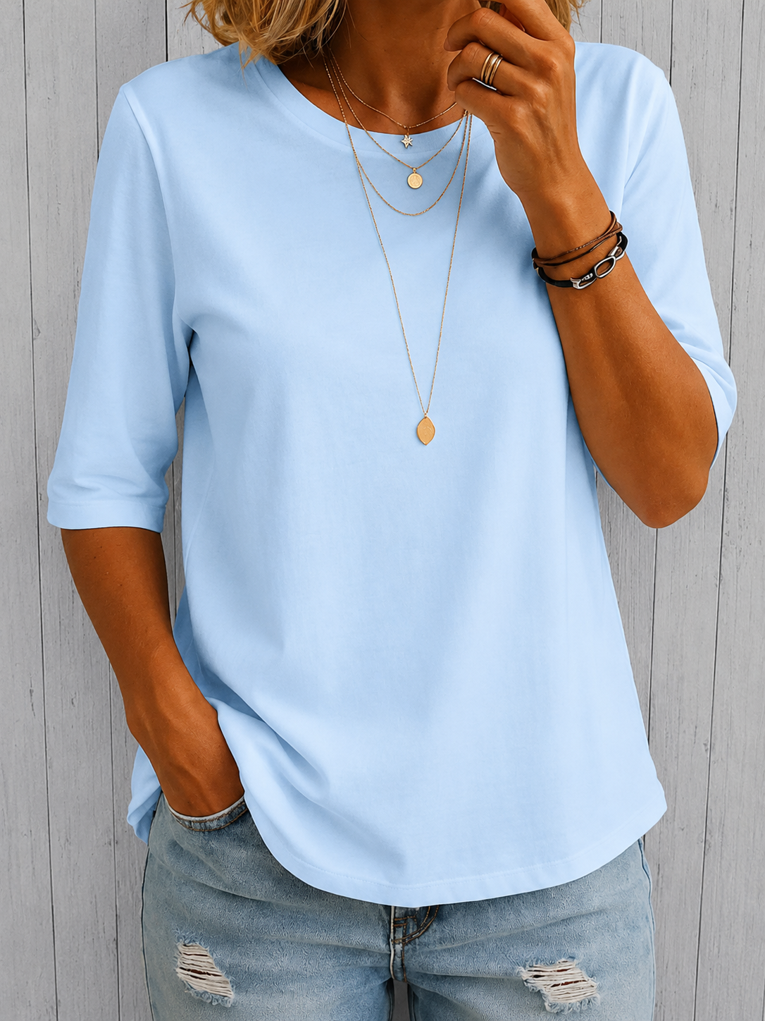 Lina | Camiseta Minimalista Premium que Disimula Brazos