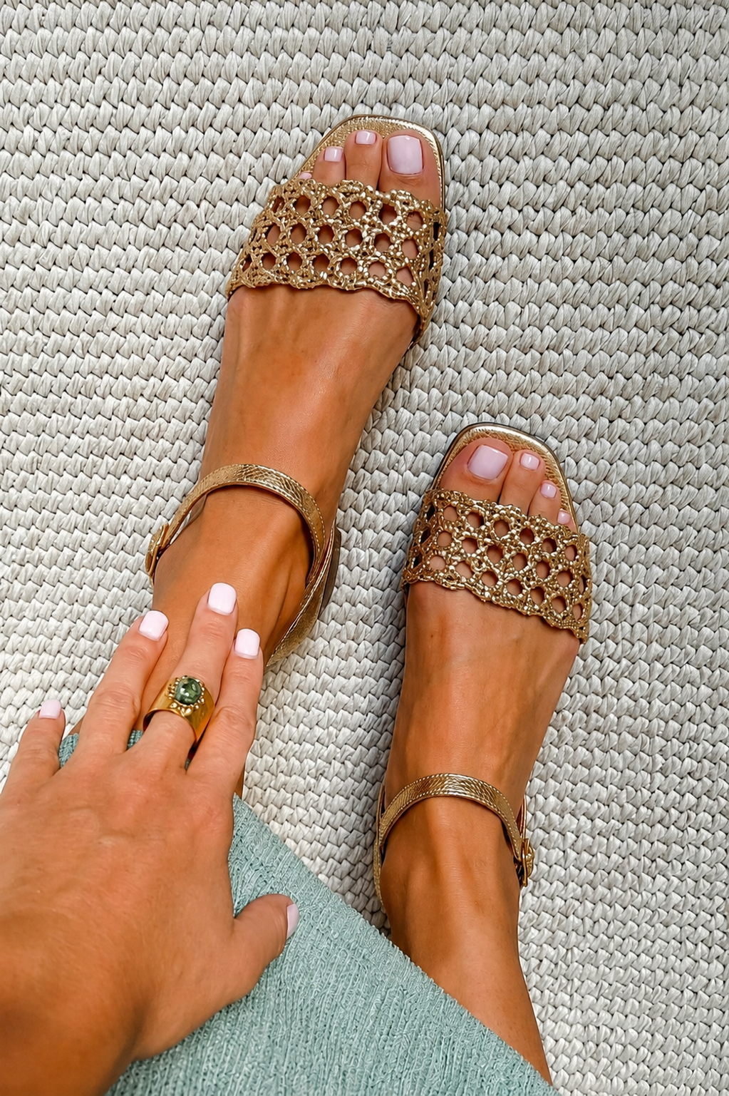 Aurora™ | Sandalias doradas Encanto de verano