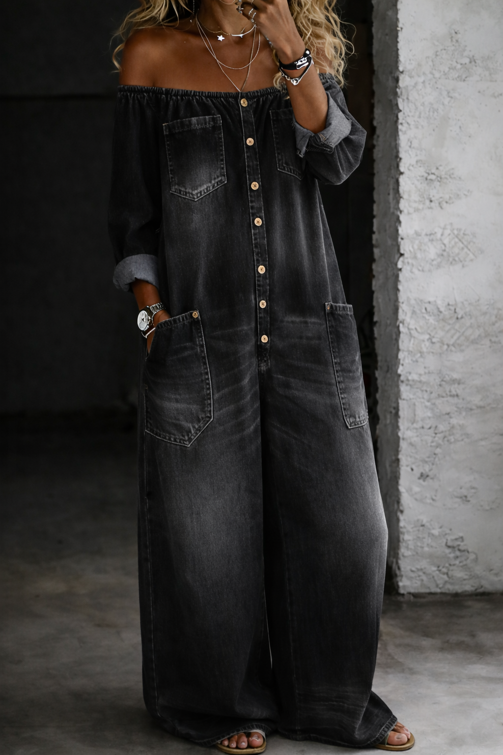 Elena | Mono de denim con mangas largas y hombros al descubierto