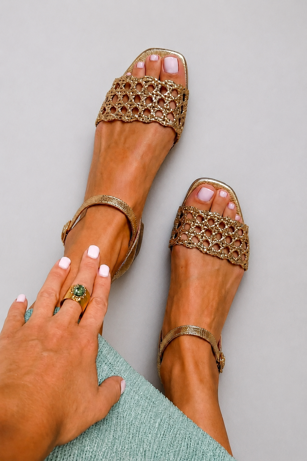 Aurora™ | Sandalias doradas Encanto de verano