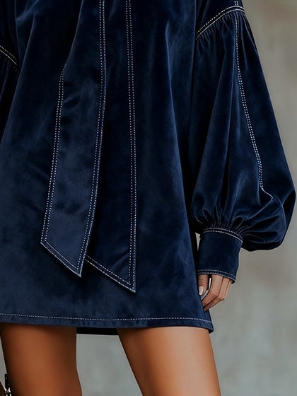 Trinidad ❘ Vestido mini de terciopelo con lazada - Ana ruiz 