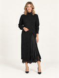 Vega – conjunto de jersey y vestido lencero, portada premium con modelo rubia